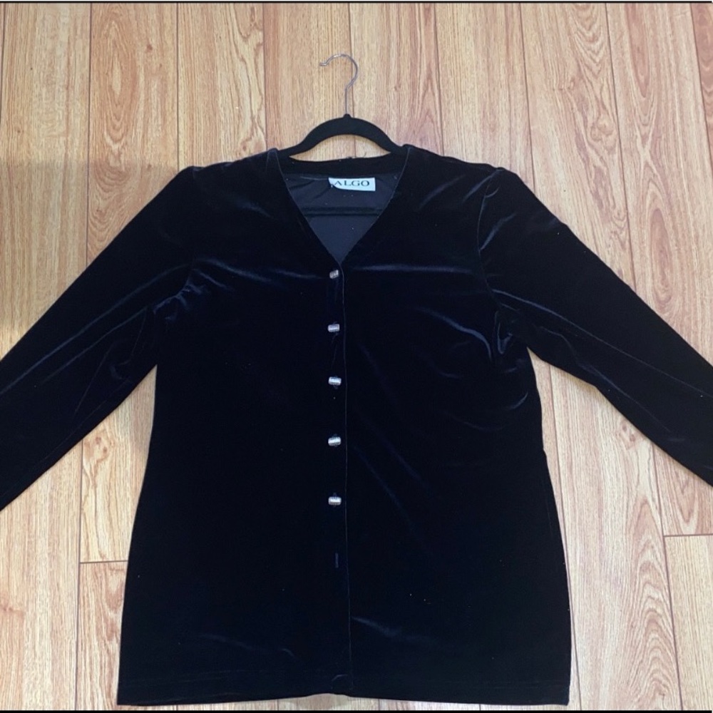 BLACK VELVET CARDIGAN WITH GOLD DETAILS